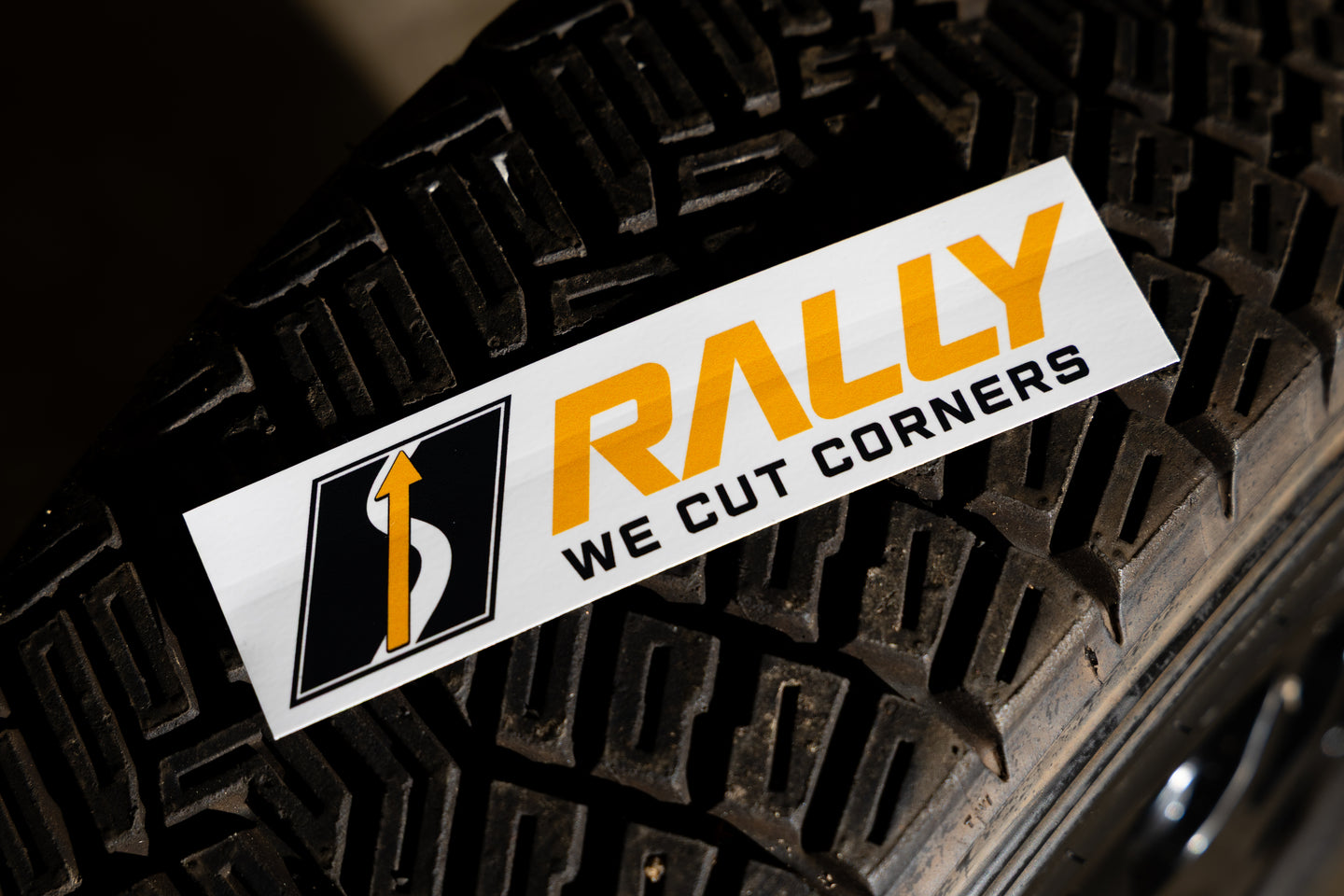 Corner cut decal